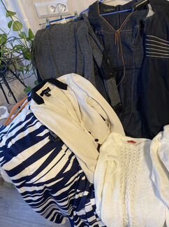 Вещи (платья и кофты) пакетом