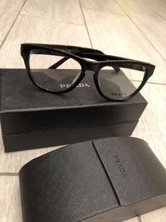 Очки Prada