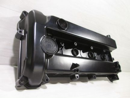 Клапанная крышка алюм. Мазда 6 1.8 L8 2005- 65444