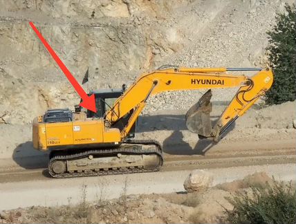 Стекло форточки возле стрелы для Hyundai 210-7