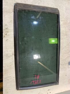 Стекло двери заднее левое Mitsubishi Pajero 3 V7 W