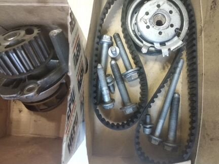 Ролик помпа ремень двигатель VAG 1.6 BSE