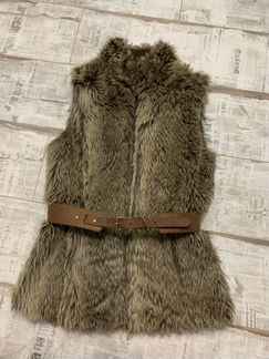 Жилетка меховая Bershka S 42-44