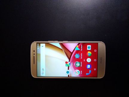 Телефон Motorola Moto M