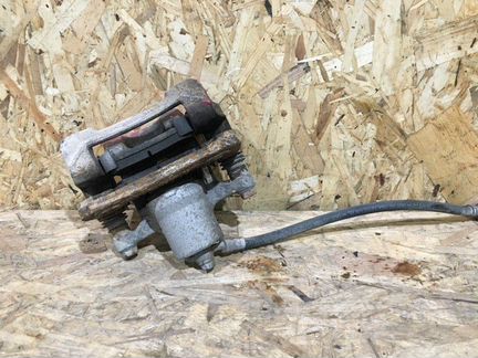 Суппорт задний левый Hyundai Ix 35 G4KD 2013