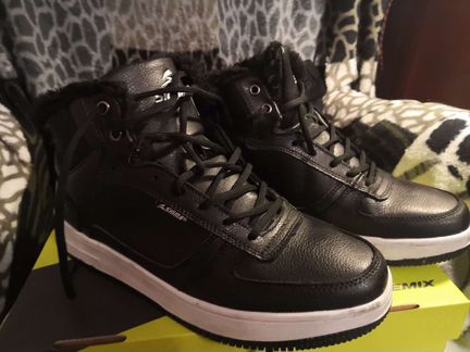 Кроссовки мужские утеплённые р 44