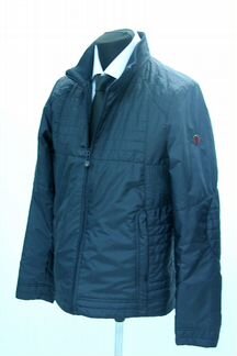 Куртка ветровка