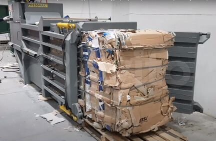 Горизонтальный пакетировочный пресс