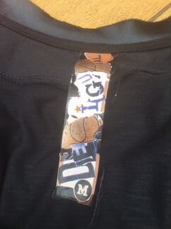 Оригинальное черное платье с пуговками Desigual