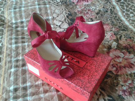 Туфли красные