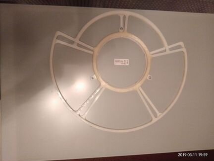 Крутящаяся подставка под телевизор