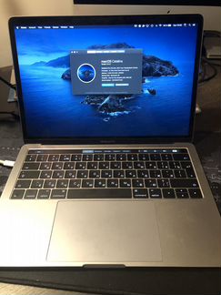Macbook pro 13 2017, i5, 8GB RAM, 500GB