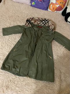 Плащ женский оригинал,размер 40,в отличном состоян