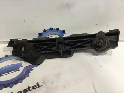 Направляющая переднего бампера правая Mazda 6 GH