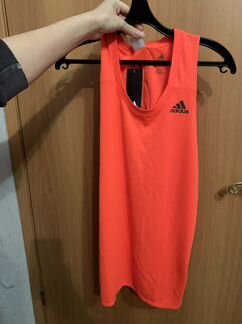 Яркая майка беговая adidas