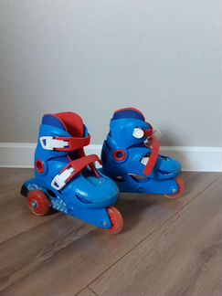 Роликовые коньки, защита и шлем