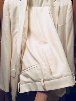 Продам мужской Свадебный костюм