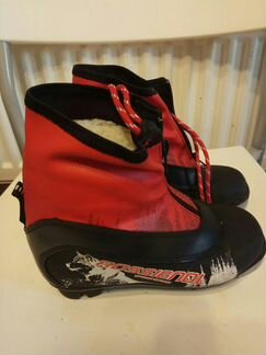 Лыжные ботинки детские