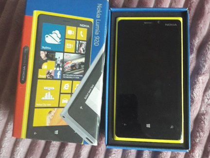 Телефон Nokia Lumia 920
