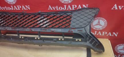 Решетка в передний бампер Mercedes Glk 204 X204