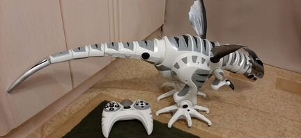 Интерактивная игрушка робот WowWee Roboraptor