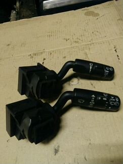 Переключатель подрулевой правый Дискавери 3