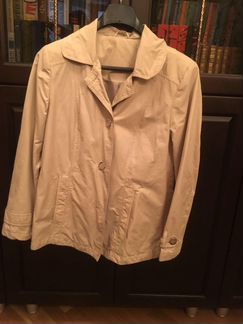 Ветровка женская