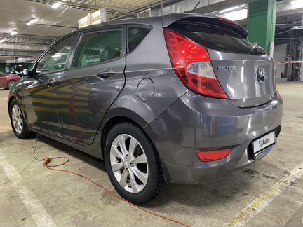 Hyundai Solaris 1.4 AT, 2011, 153 000 км