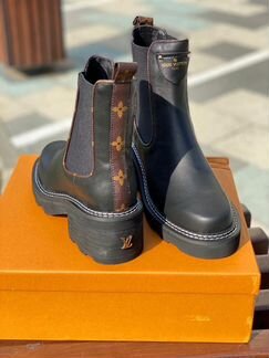 Модные ботинки