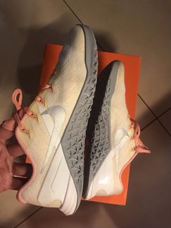 Кроссовки Nike