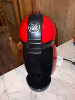 Кофемашина Krups Piccolo KP1006E1 Dolce Gusto
