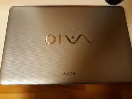 Ноутбук Sony Vaio VGN-NW2ERE