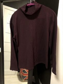 Кофта с расклешенными рукавами